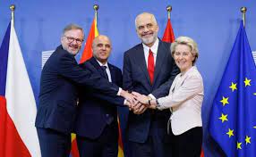 La UE abre negociaciones con Macedonia del Norte y Albania